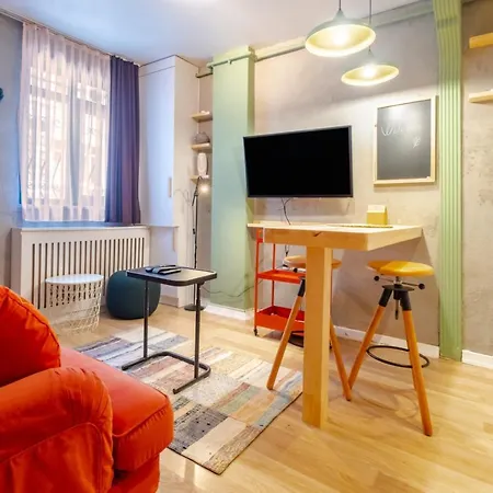 Apartamento Pleasant Flat Near Taksim Square In Beyoglu